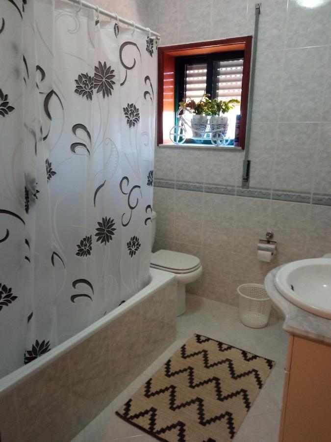 Lele Hotel วีลาปรายา เด อันโกรา ภายนอก รูปภาพ